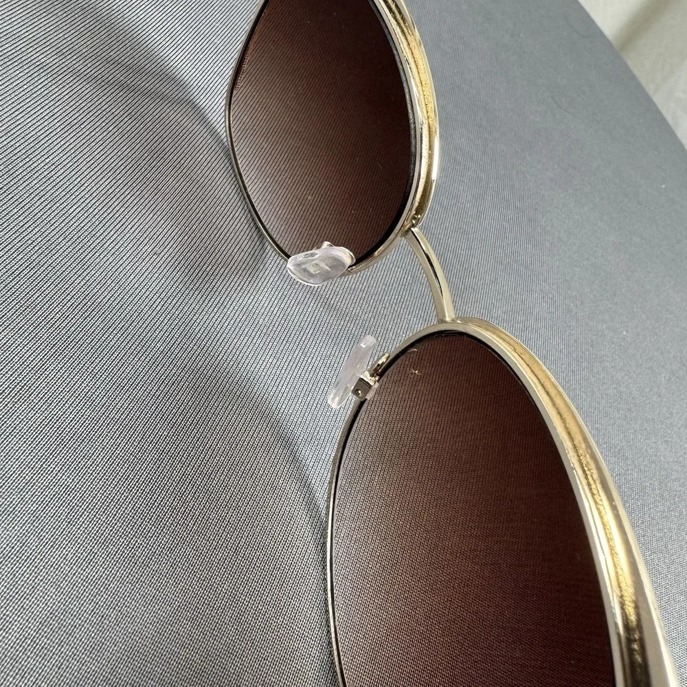 O By Oscar De La Renta Cream & Gold Cat Eye Sunglasses - Picture 6 of 7